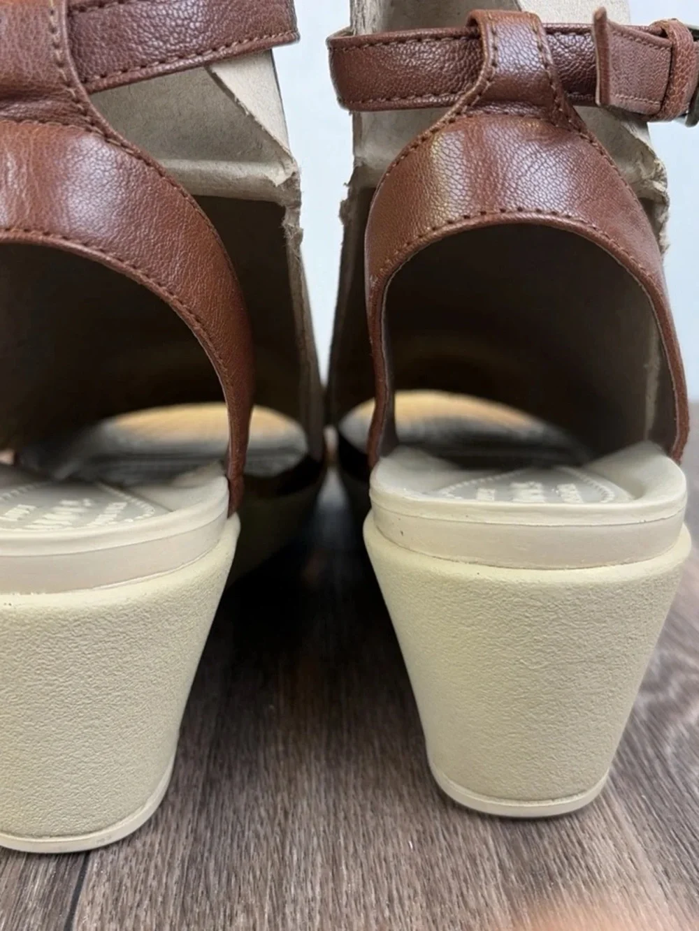 Crocs Sz 9 Leigh Ann Wedge Sandals Hazelnut Brown Leather Ankle Strap Heels